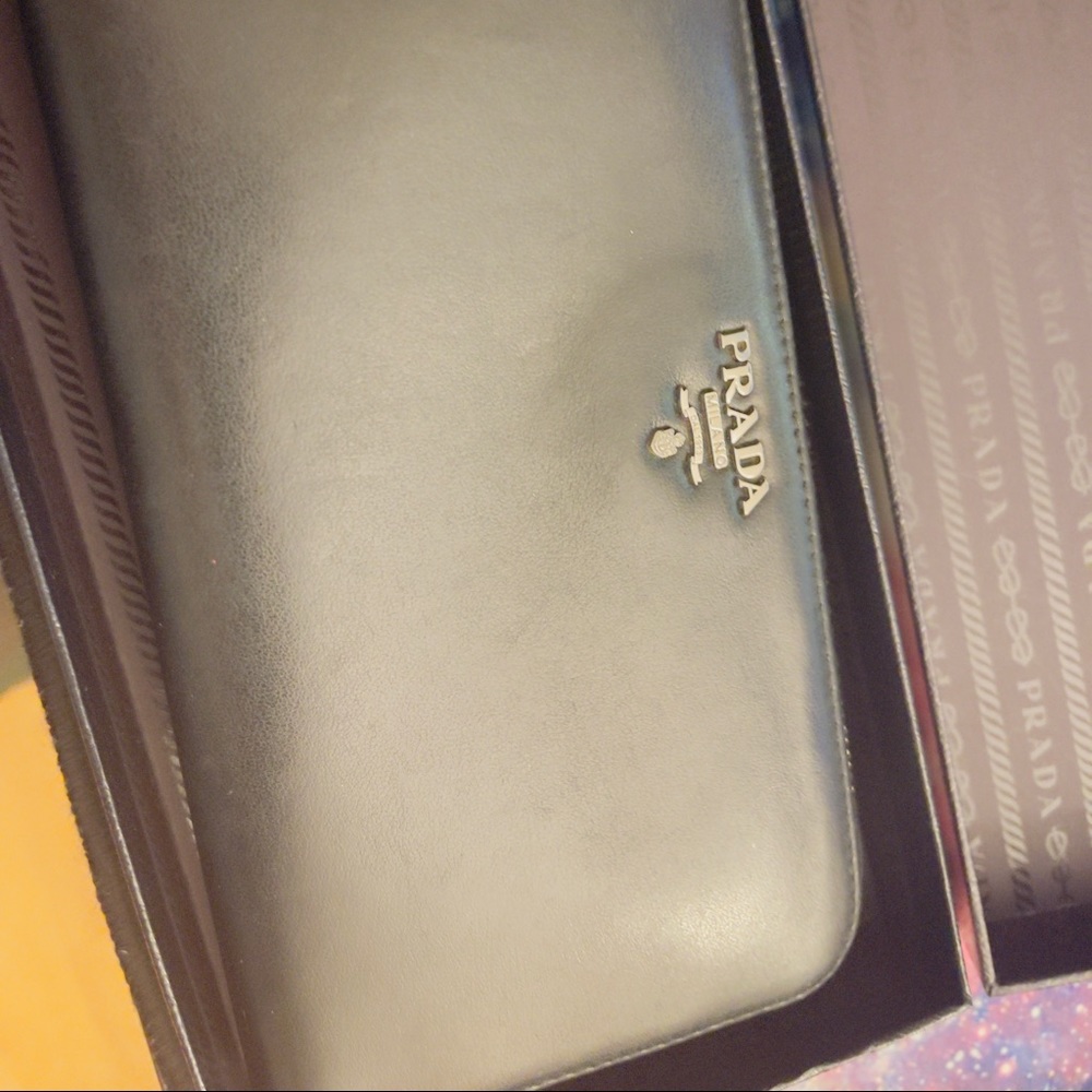 Prada long wallet - Picture 3 of 5